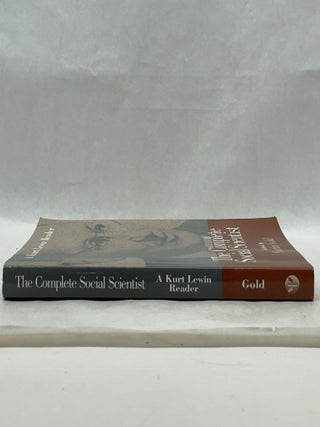 THE COMPLETE SOCIAL SCIENTIST: A KURT LEWIN READER