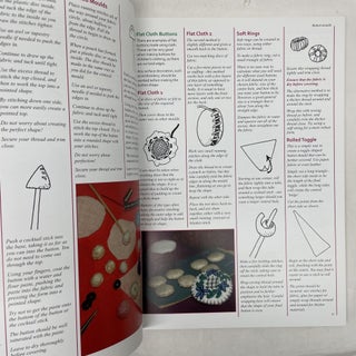 BUTTONS: A PASSEMENTERIE WORKSHOP MANUAL